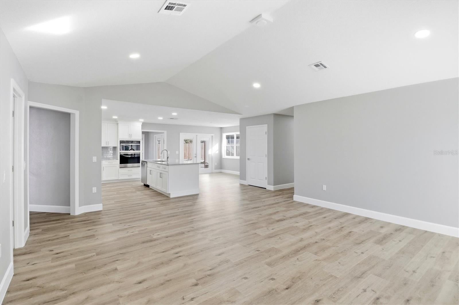 SILVER LAKE HILL SUB - Residential