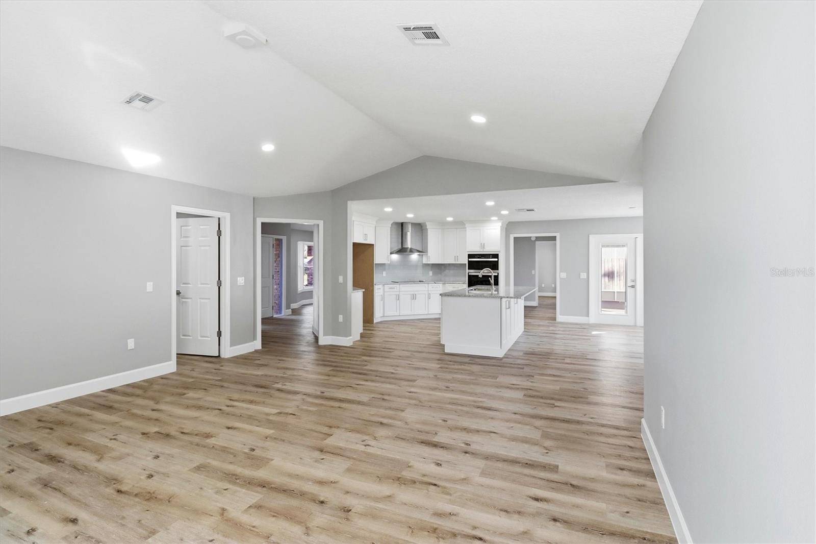 SILVER LAKE HILL SUB - Residential