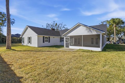 Tiny photo for 33608 Overton Drive, Leesburg, FL 34788 (MLS # O6378821)