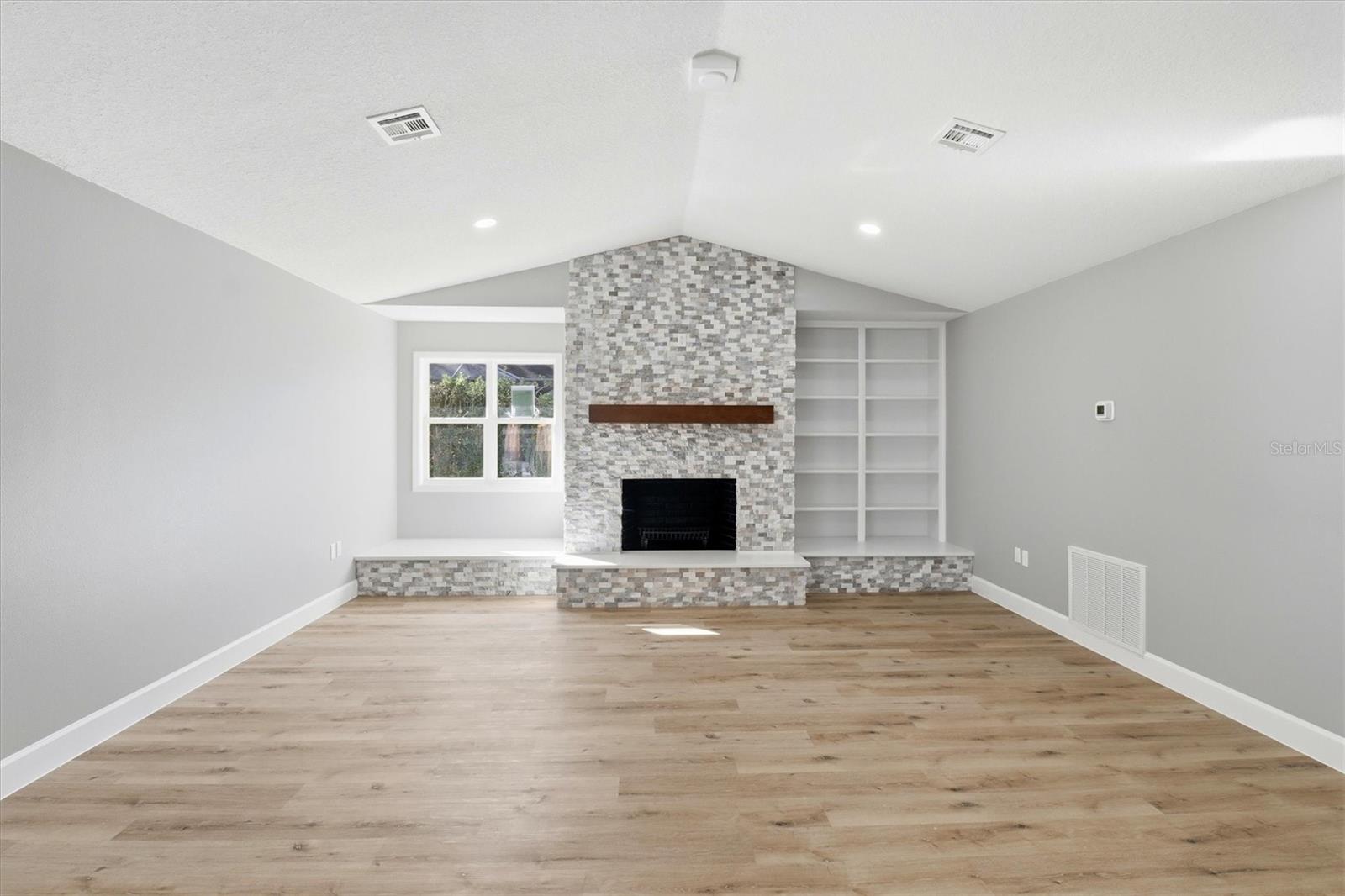 SILVER LAKE HILL SUB - Residential