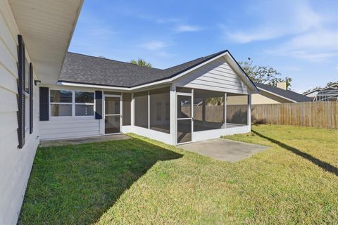 Tiny photo for 33608 Overton Drive, Leesburg, FL 34788 (MLS # O6378821)