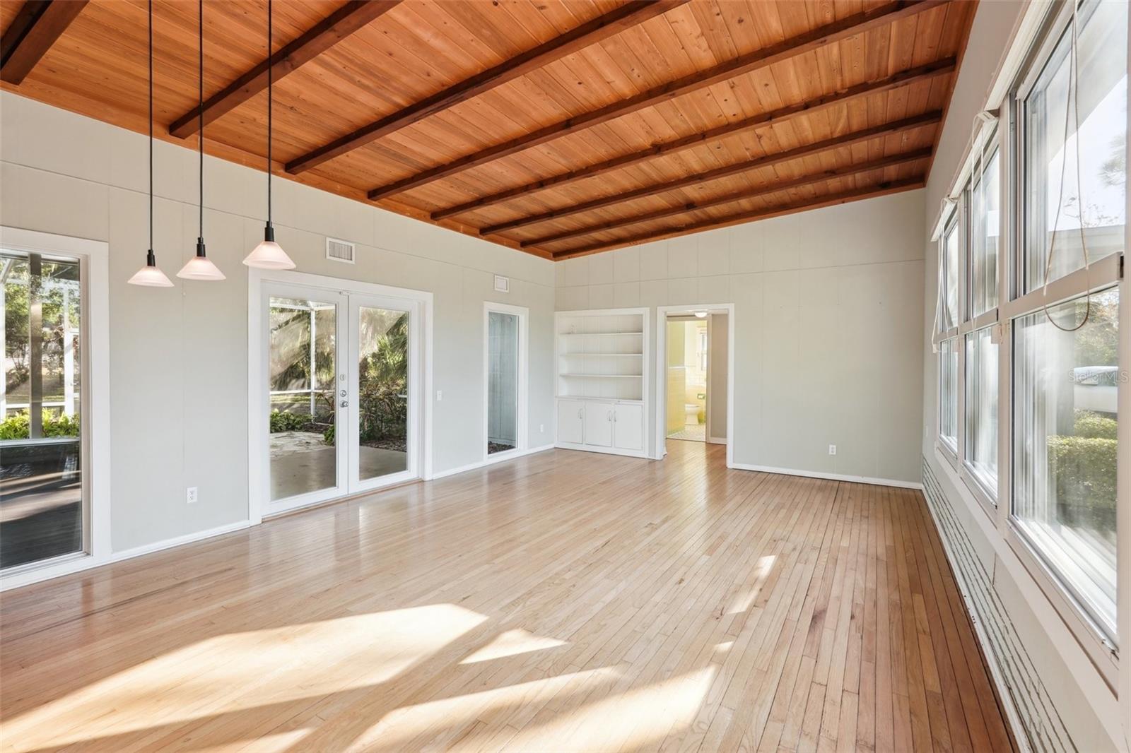 WHITFIELD ESTATES UNIT 1 - Residential