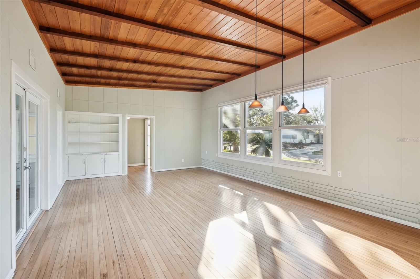 WHITFIELD ESTATES UNIT 1 - Residential