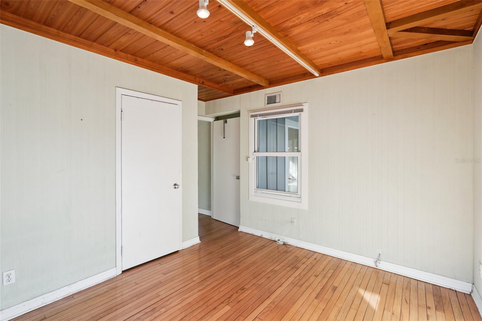 WHITFIELD ESTATES UNIT 1 - Residential