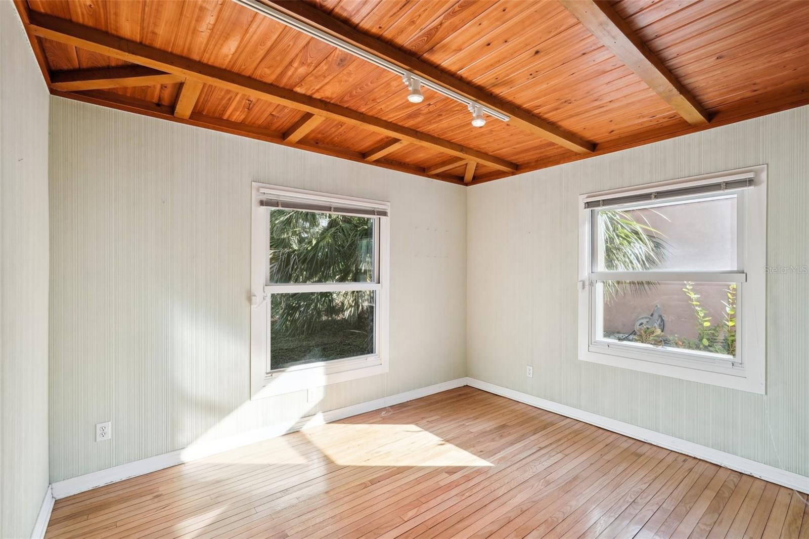 WHITFIELD ESTATES UNIT 1 - Residential