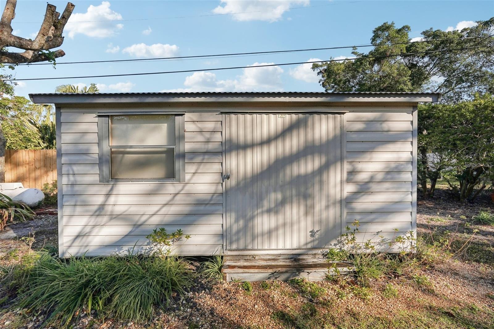 WHITFIELD ESTATES UNIT 1 - Residential