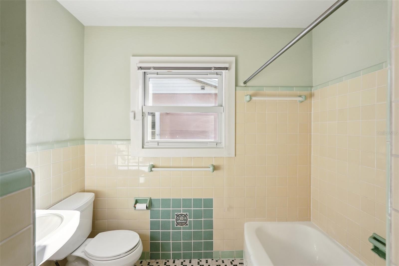 WHITFIELD ESTATES UNIT 1 - Residential