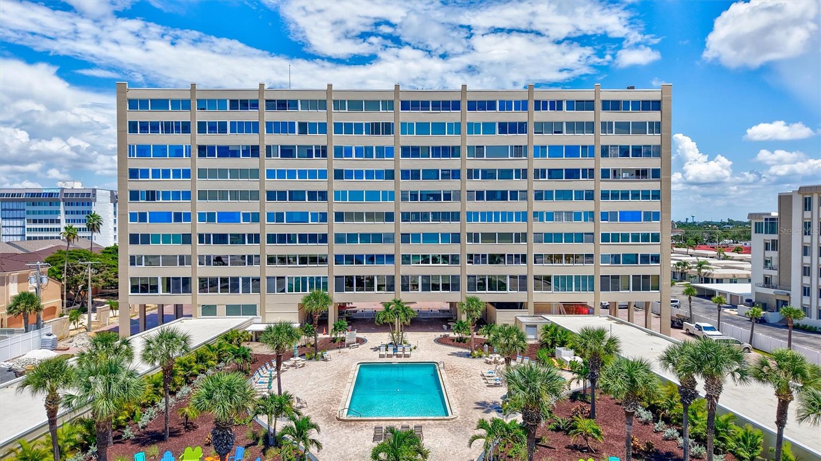 HORIZONS WEST - Residential
