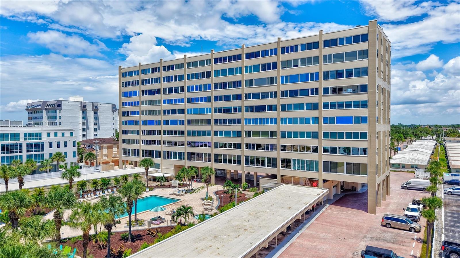 HORIZONS WEST - Residential