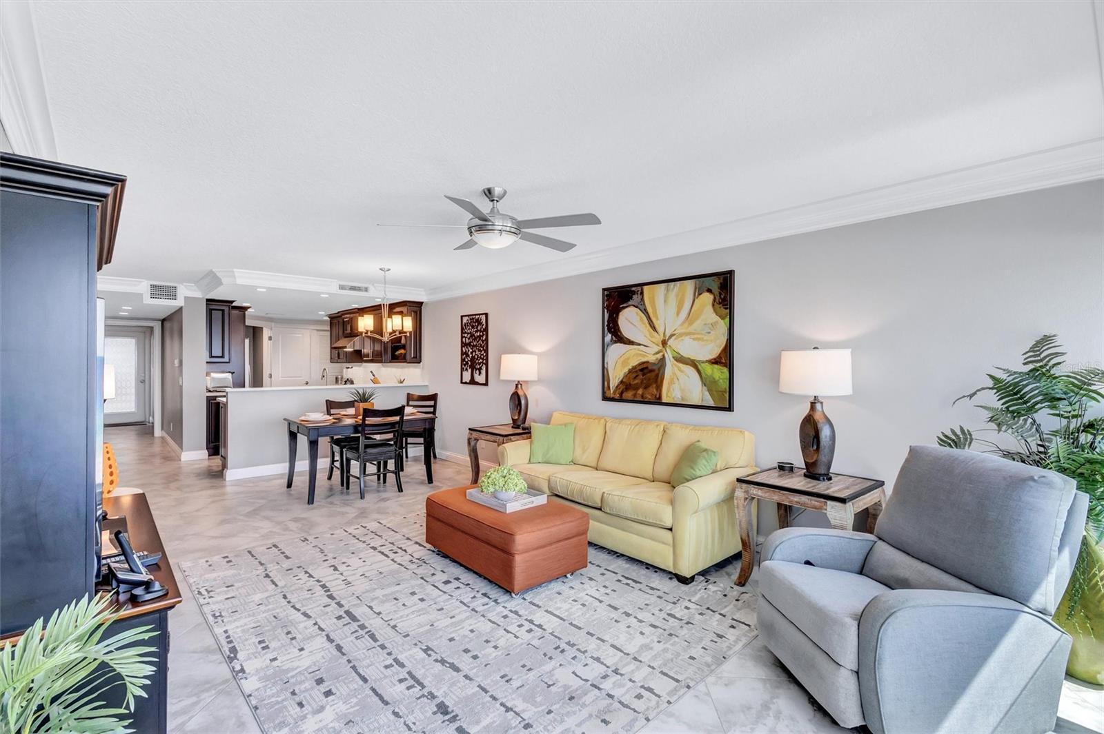 HORIZONS WEST - Residential