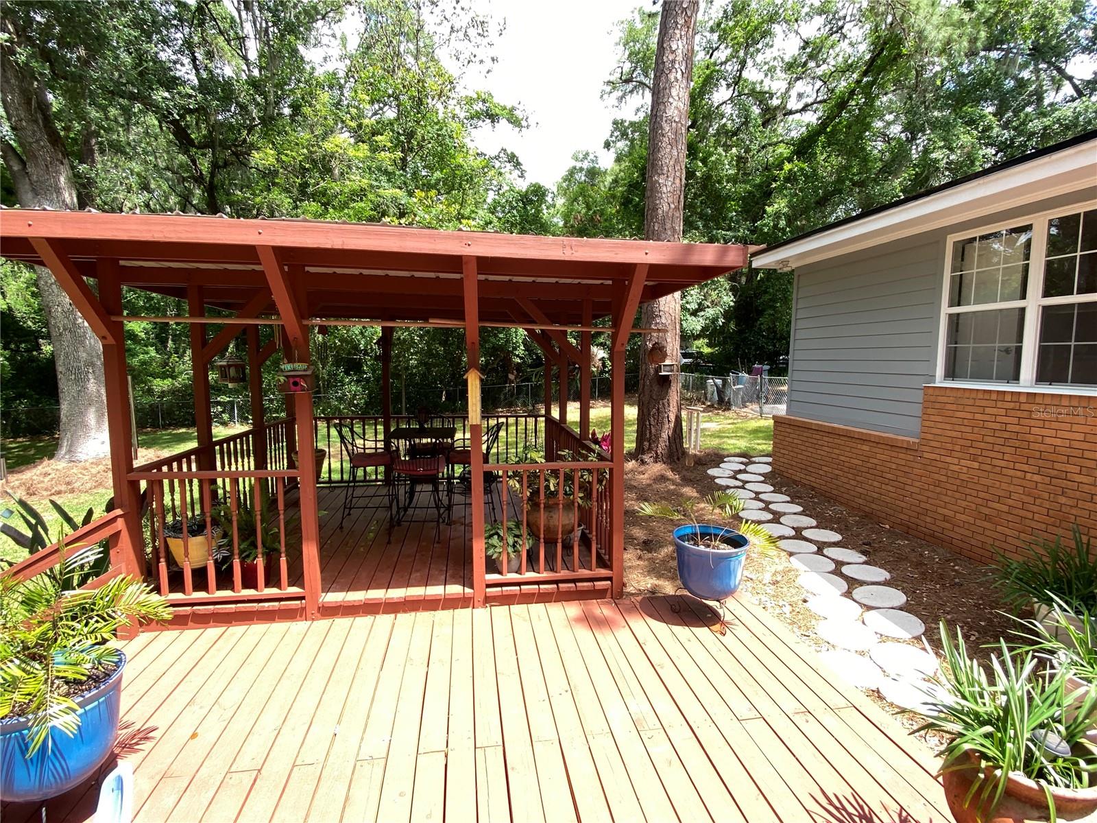 PINE HILL ESTATES - Residential