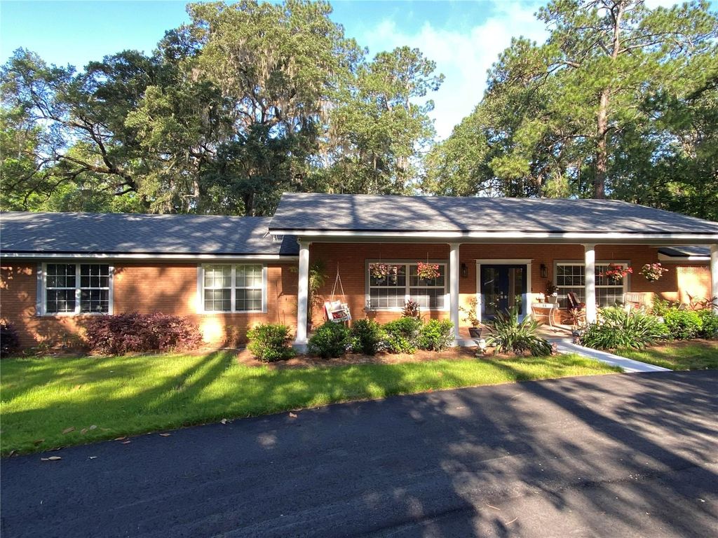 Photo of 1330 NW 107th Terrace, Gainesville, FL 32606 (MLS # GC537559)