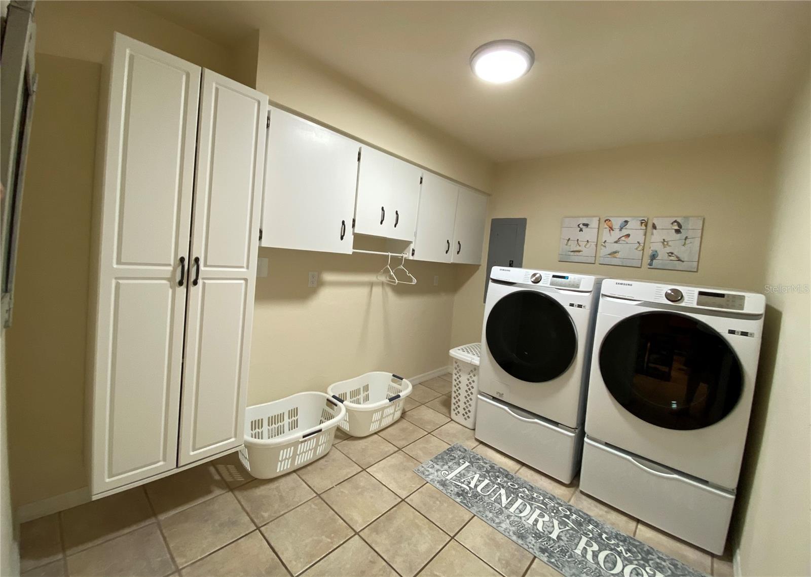 PINE HILL ESTATES - Residential