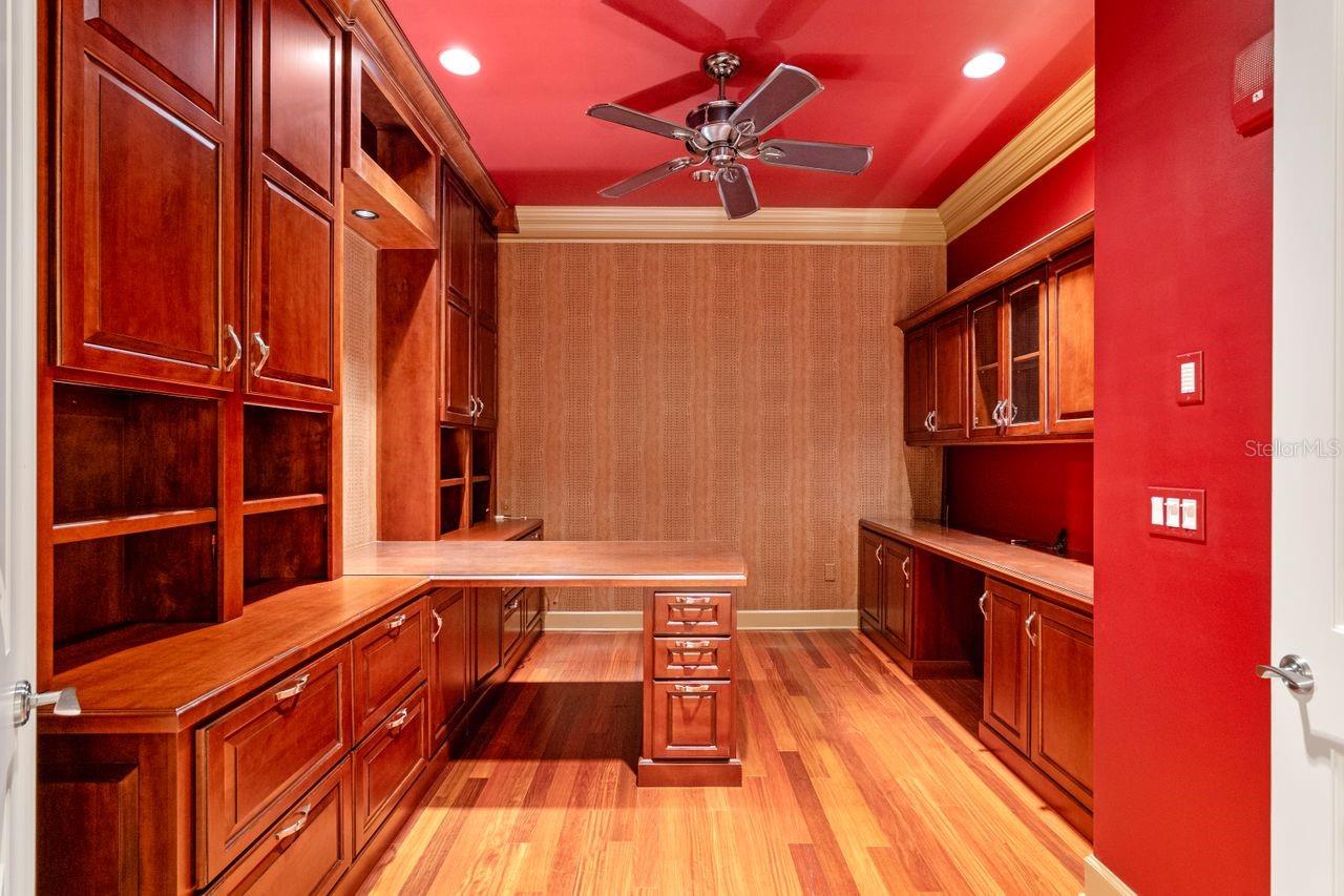 SANCTUARY DOWNTOWN CONDO - Residential