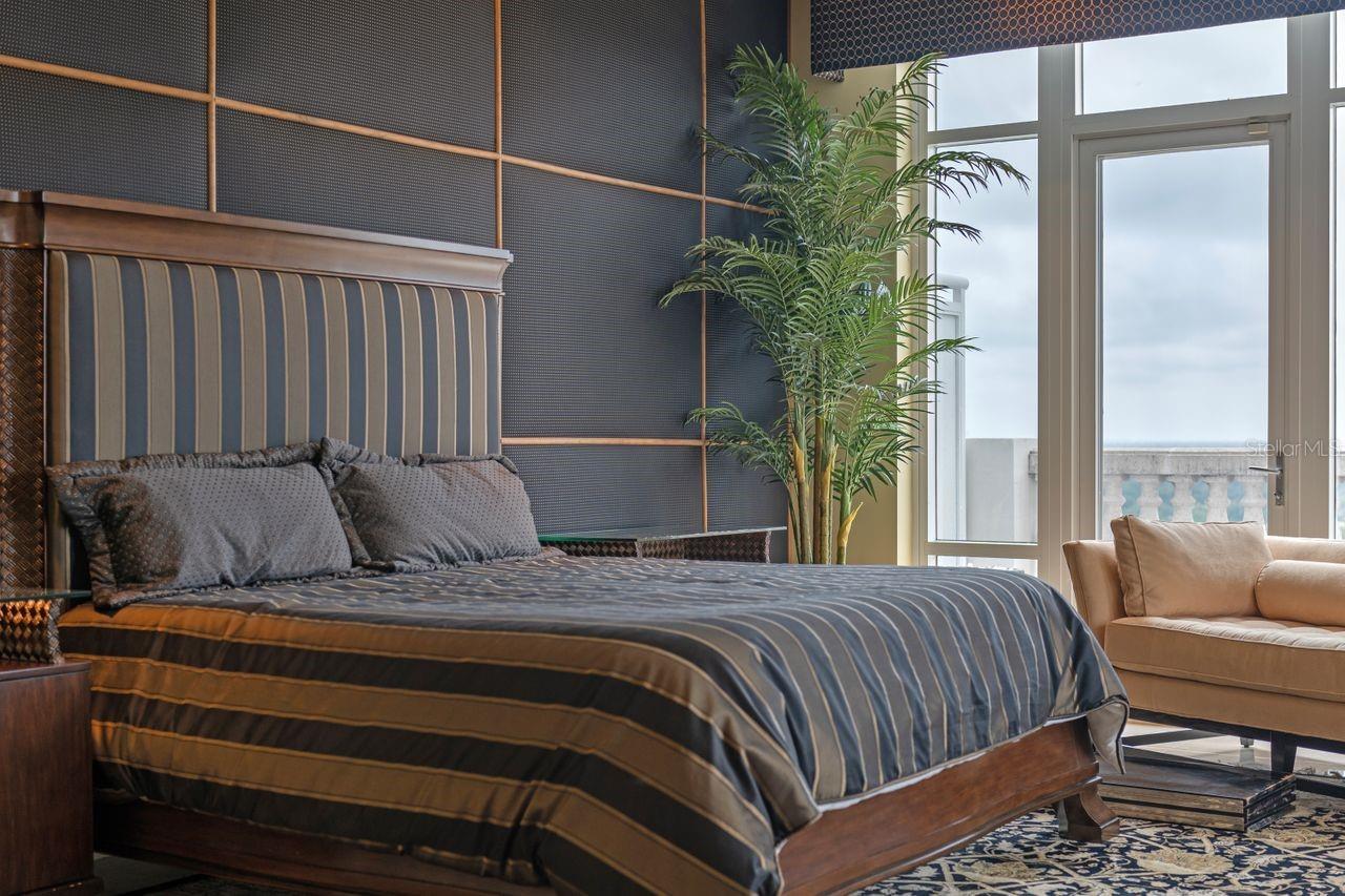 SANCTUARY DOWNTOWN CONDO - Residential