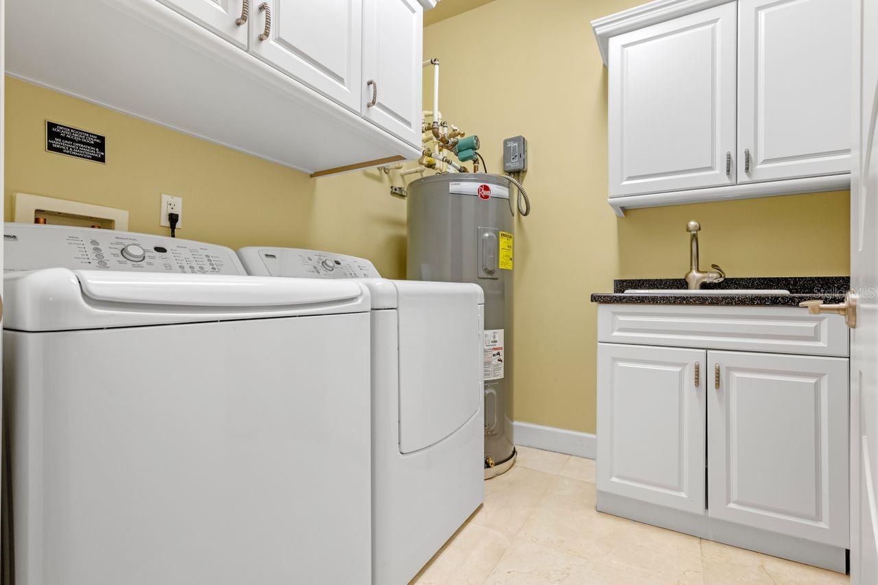 SANCTUARY DOWNTOWN CONDO - Residential