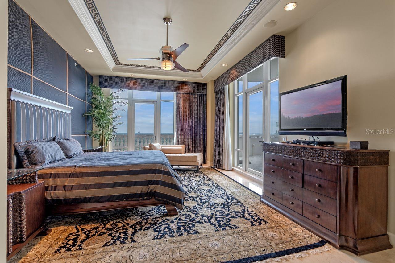 SANCTUARY DOWNTOWN CONDO - Residential