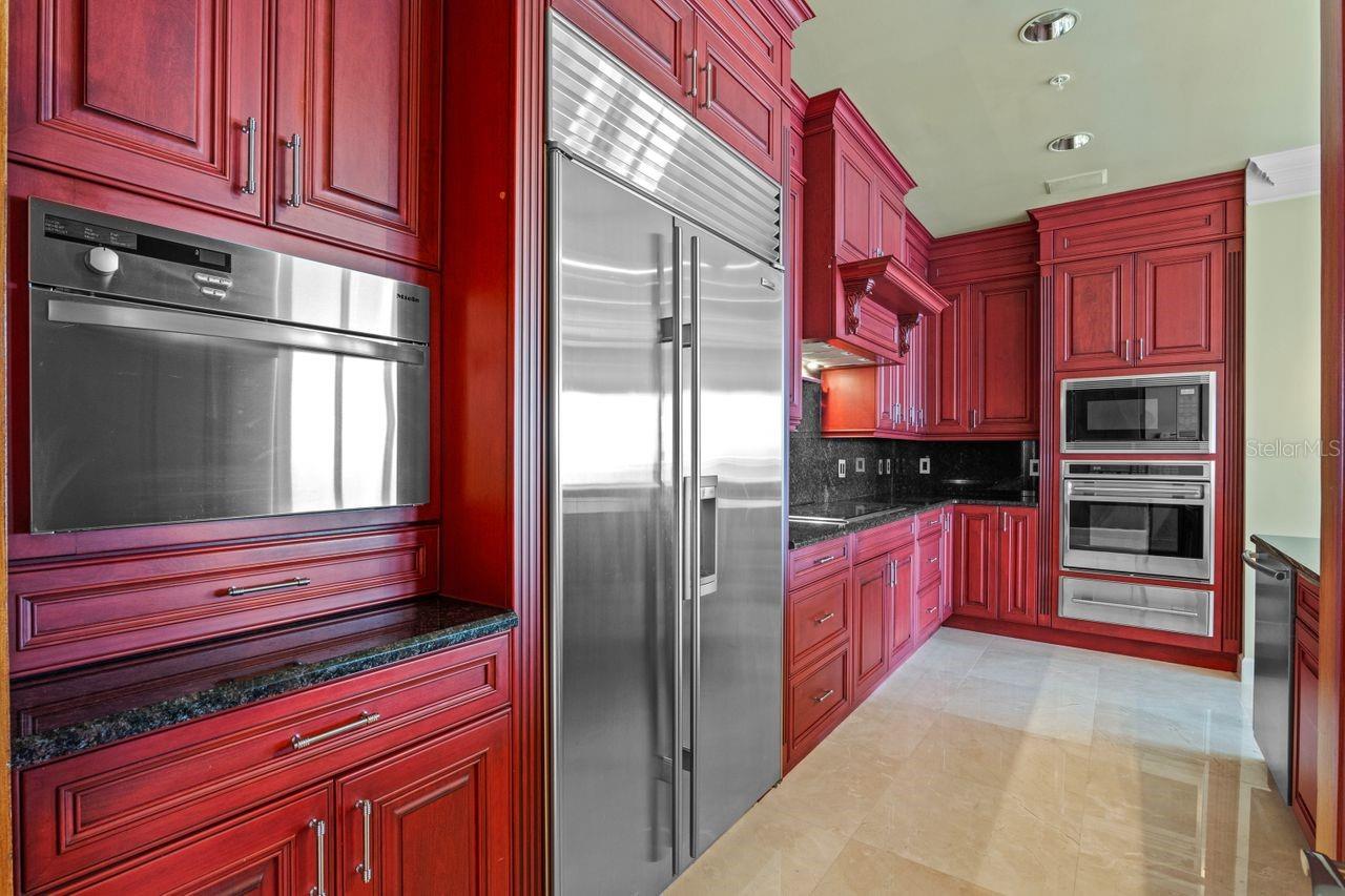 SANCTUARY DOWNTOWN CONDO - Residential