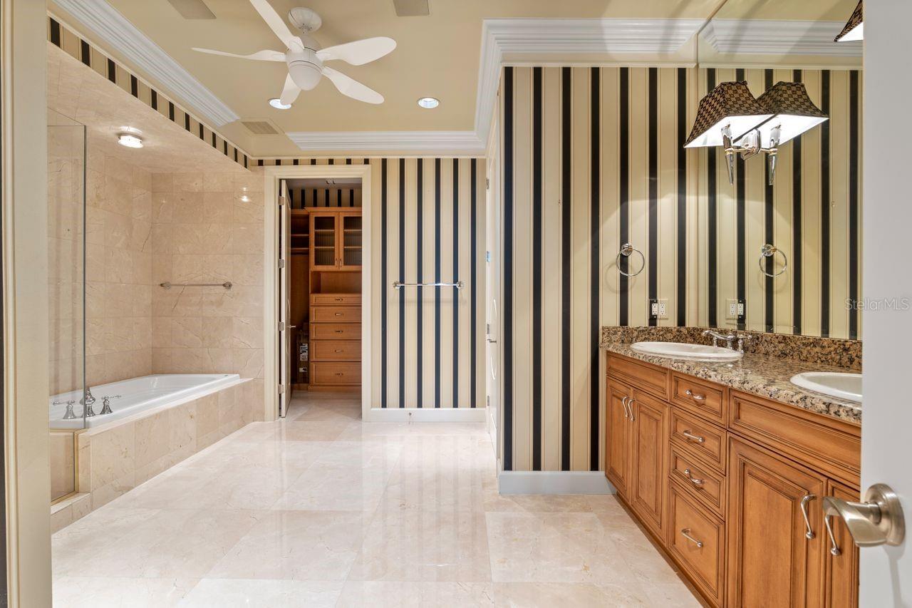 SANCTUARY DOWNTOWN CONDO - Residential