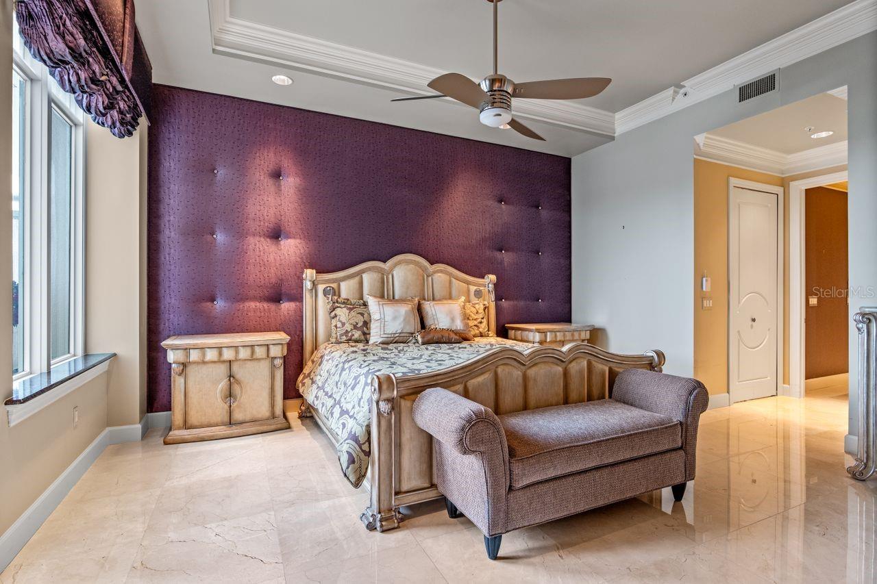 SANCTUARY DOWNTOWN CONDO - Residential
