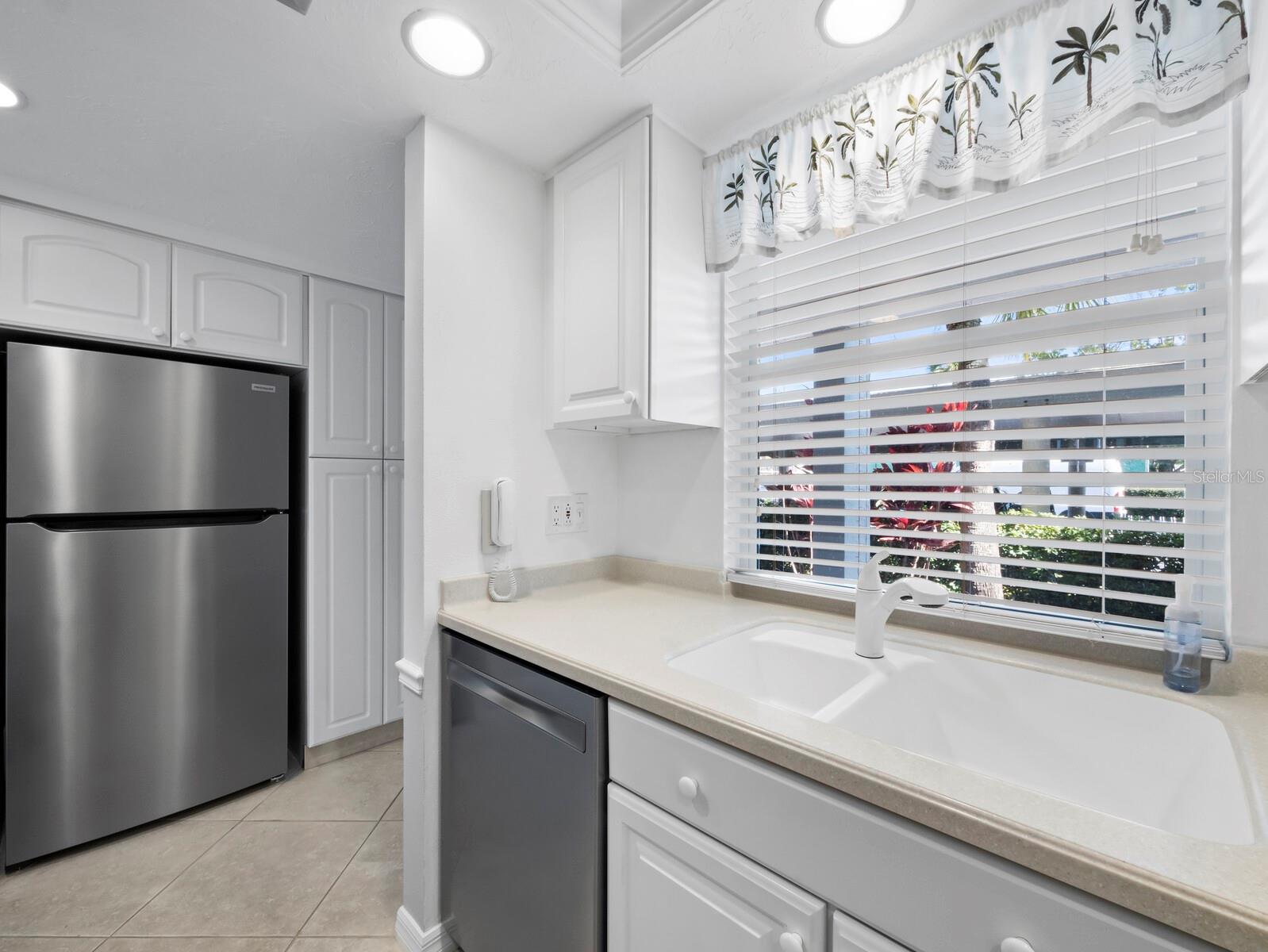 LONGBOAT HARBOUR - Residential