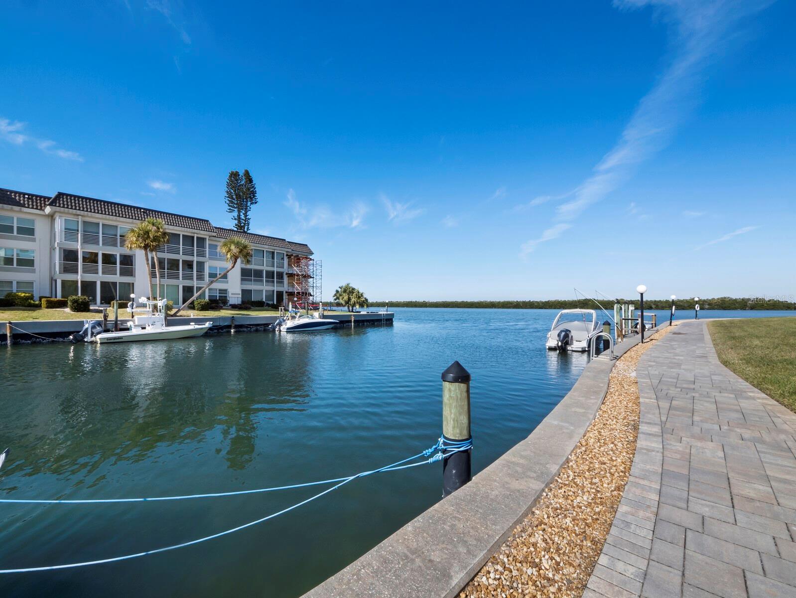 LONGBOAT HARBOUR - Residential