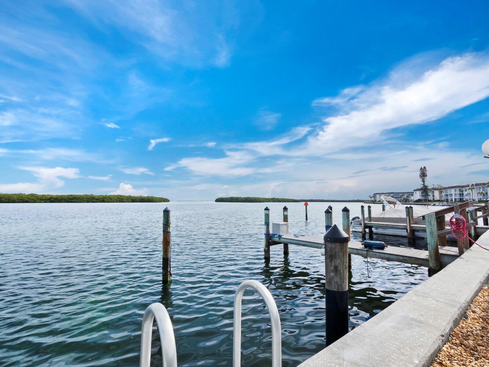 LONGBOAT HARBOUR - Residential