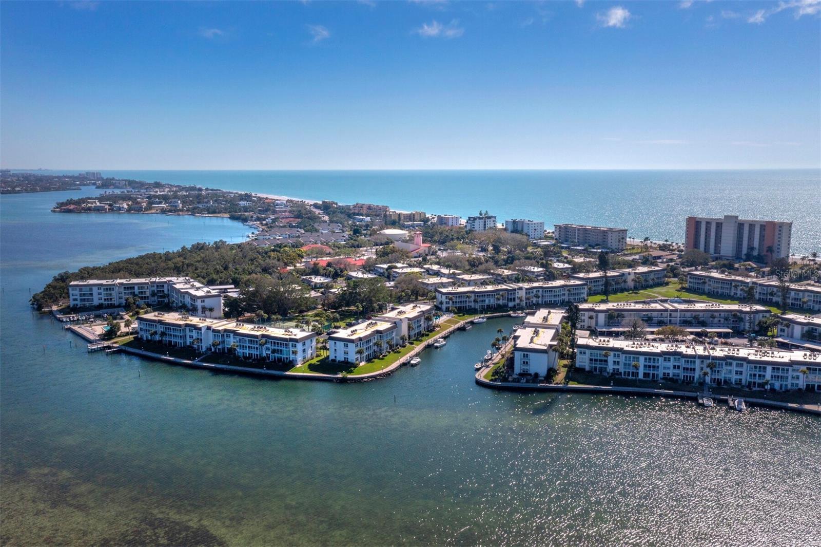 LONGBOAT HARBOUR - Residential