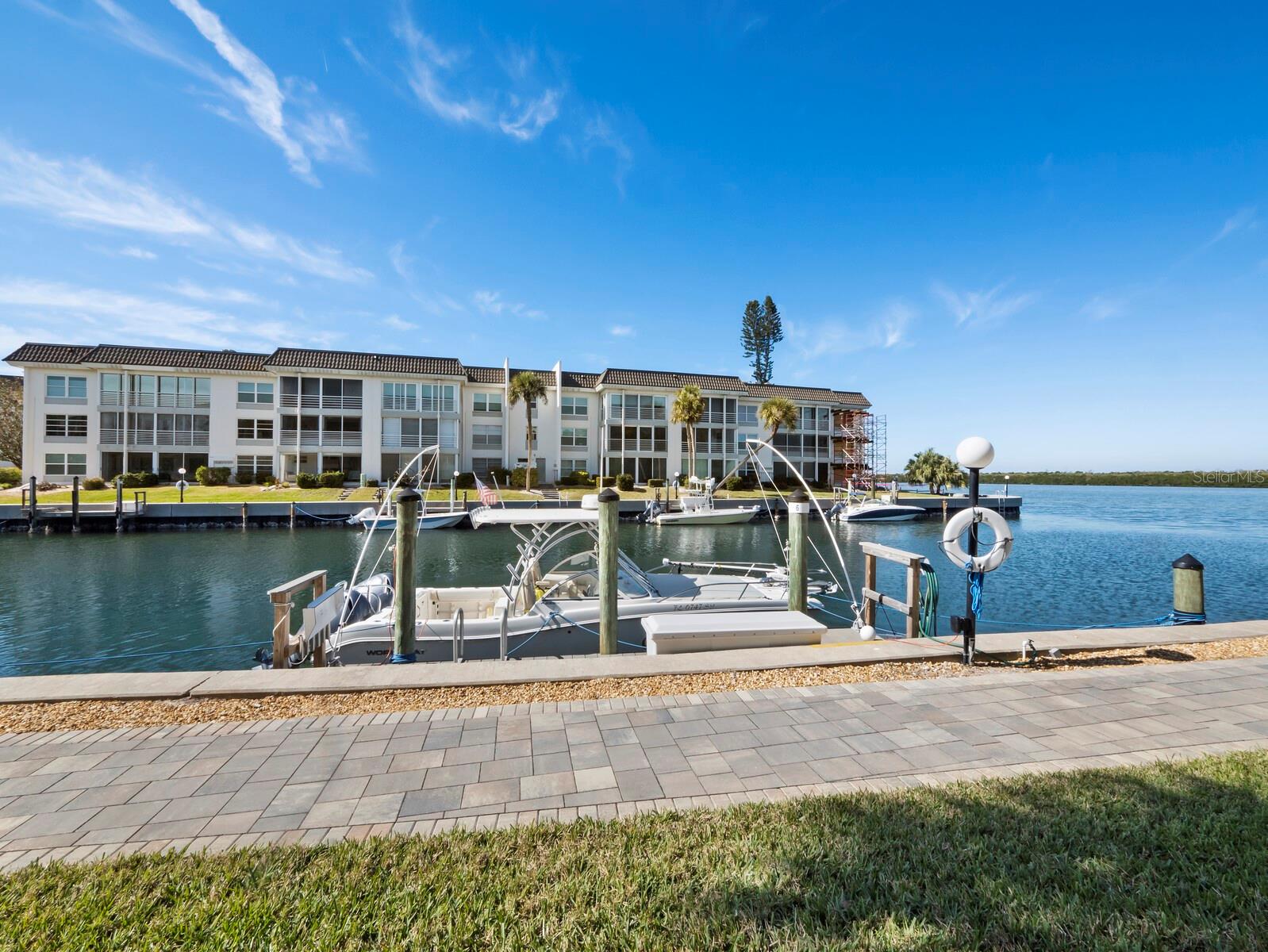 LONGBOAT HARBOUR - Residential