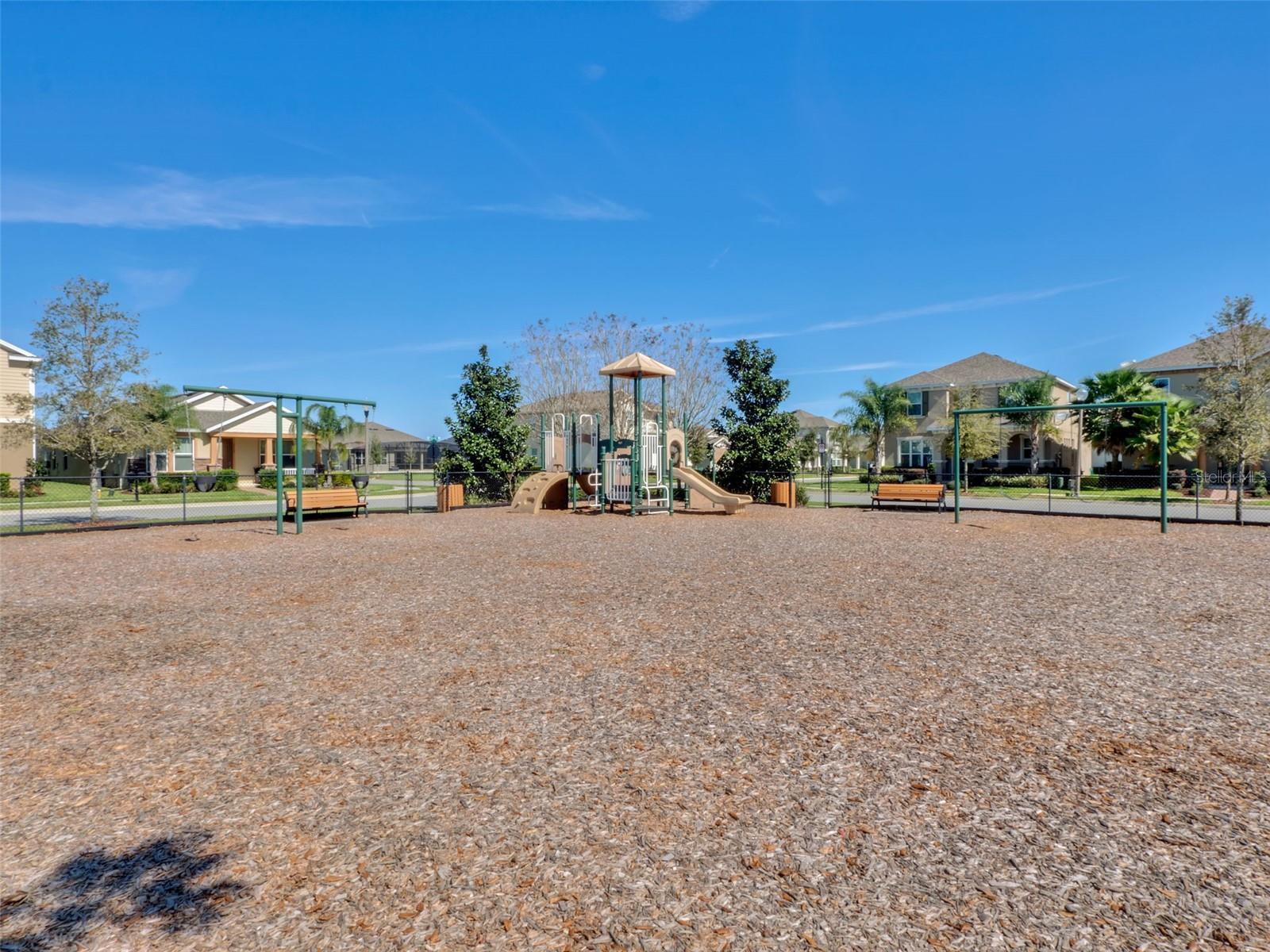 SUMMERLAKE - Residential