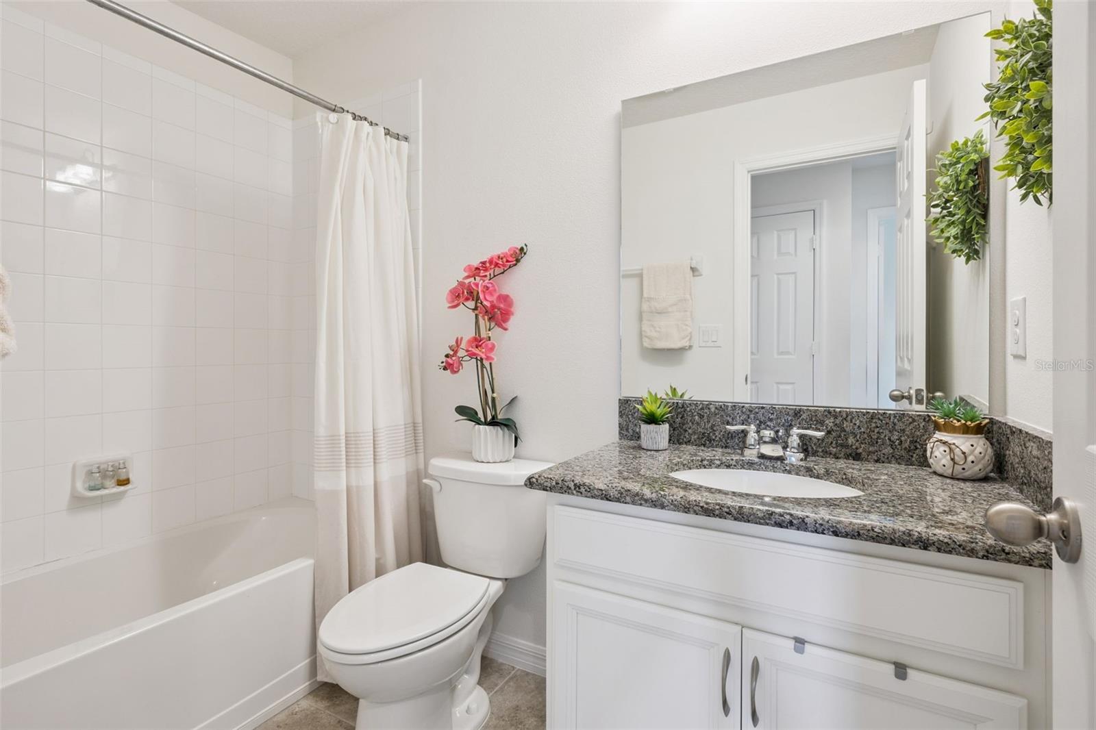 SUMMERLAKE - Residential