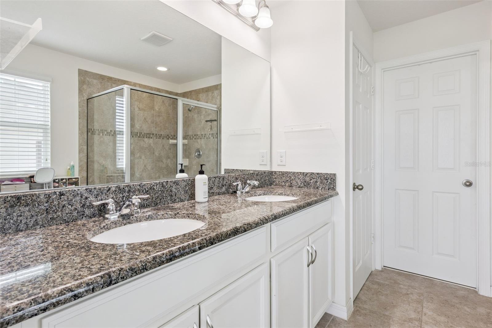 SUMMERLAKE - Residential