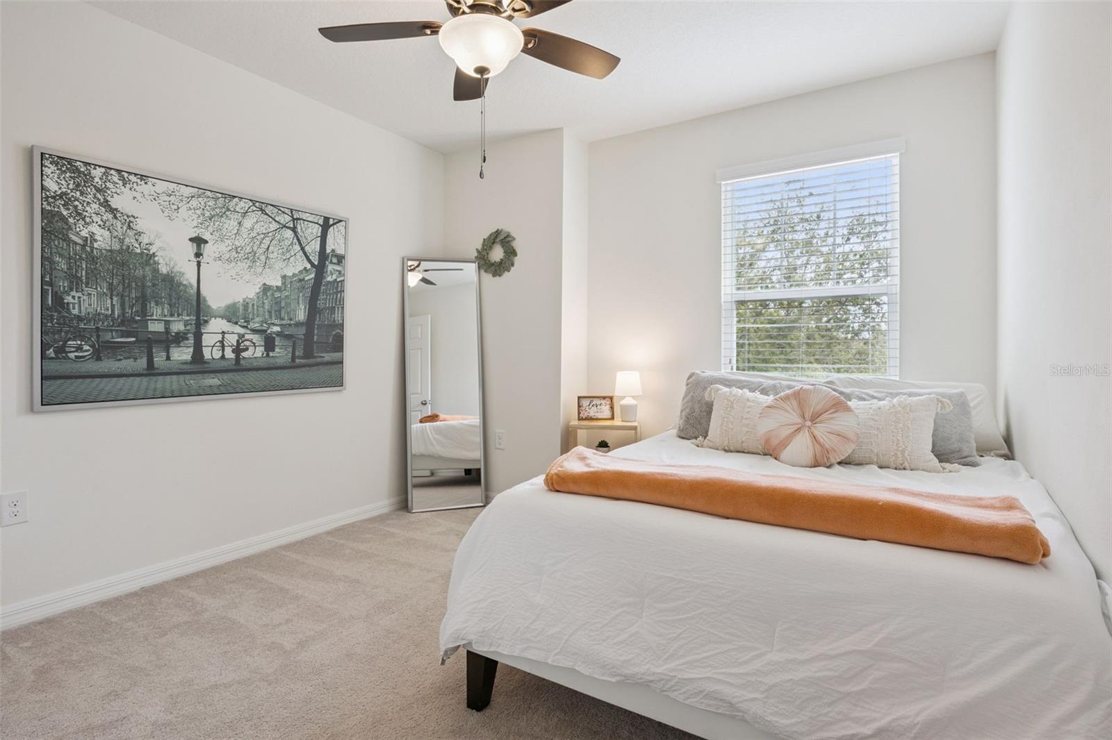 SUMMERLAKE - Residential