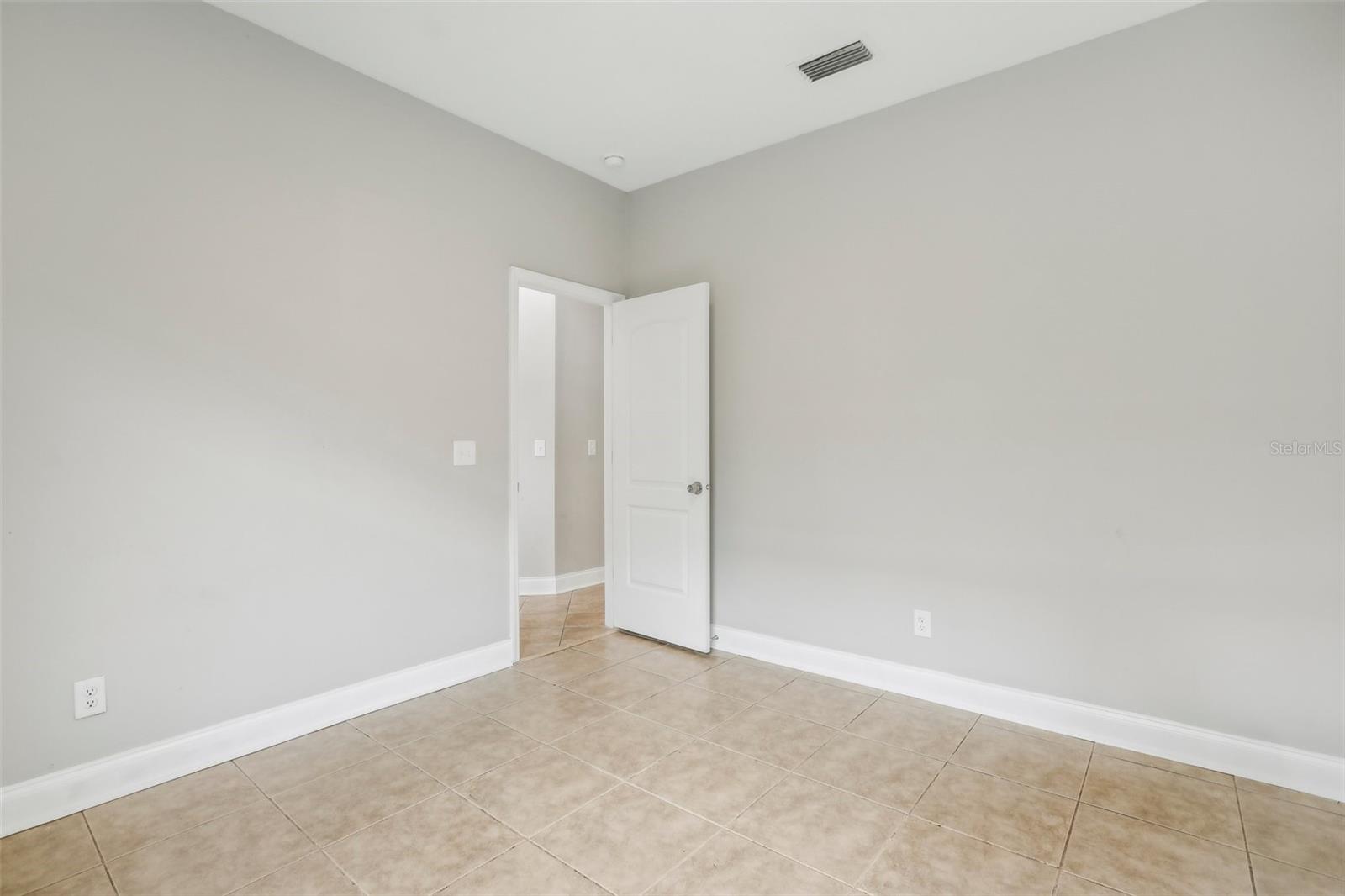 BOYETTE FARMS PH 3 - Residential Lease