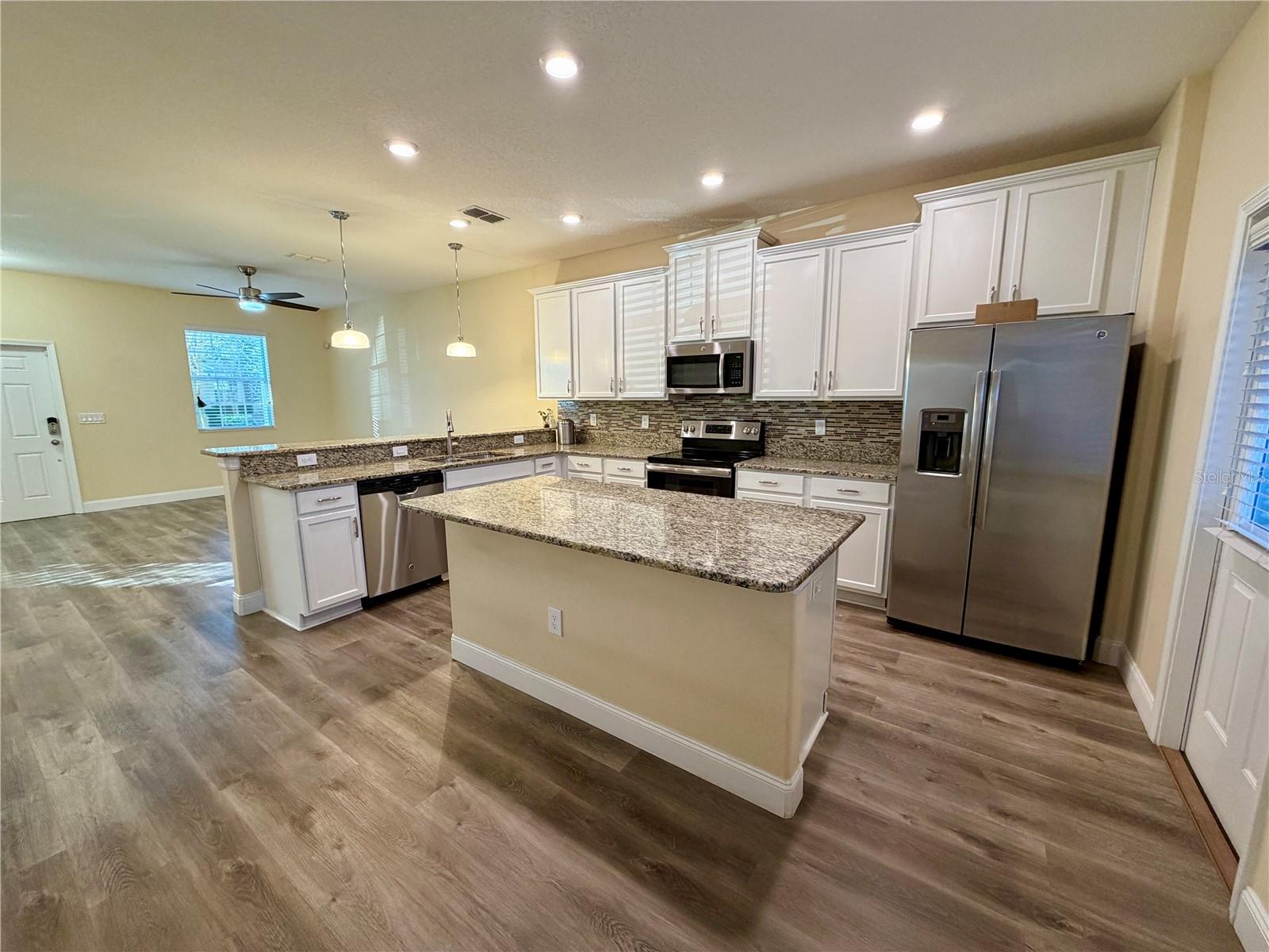 SIGNATURE LAKES PH 3B-6 - Residential