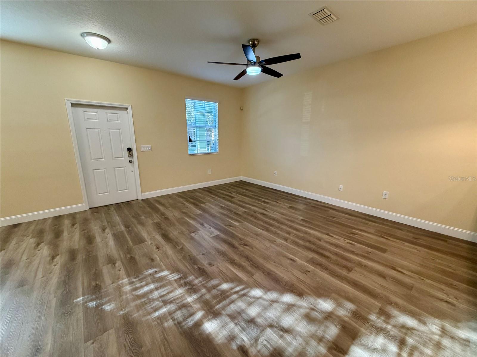 SIGNATURE LAKES PH 3B-6 - Residential