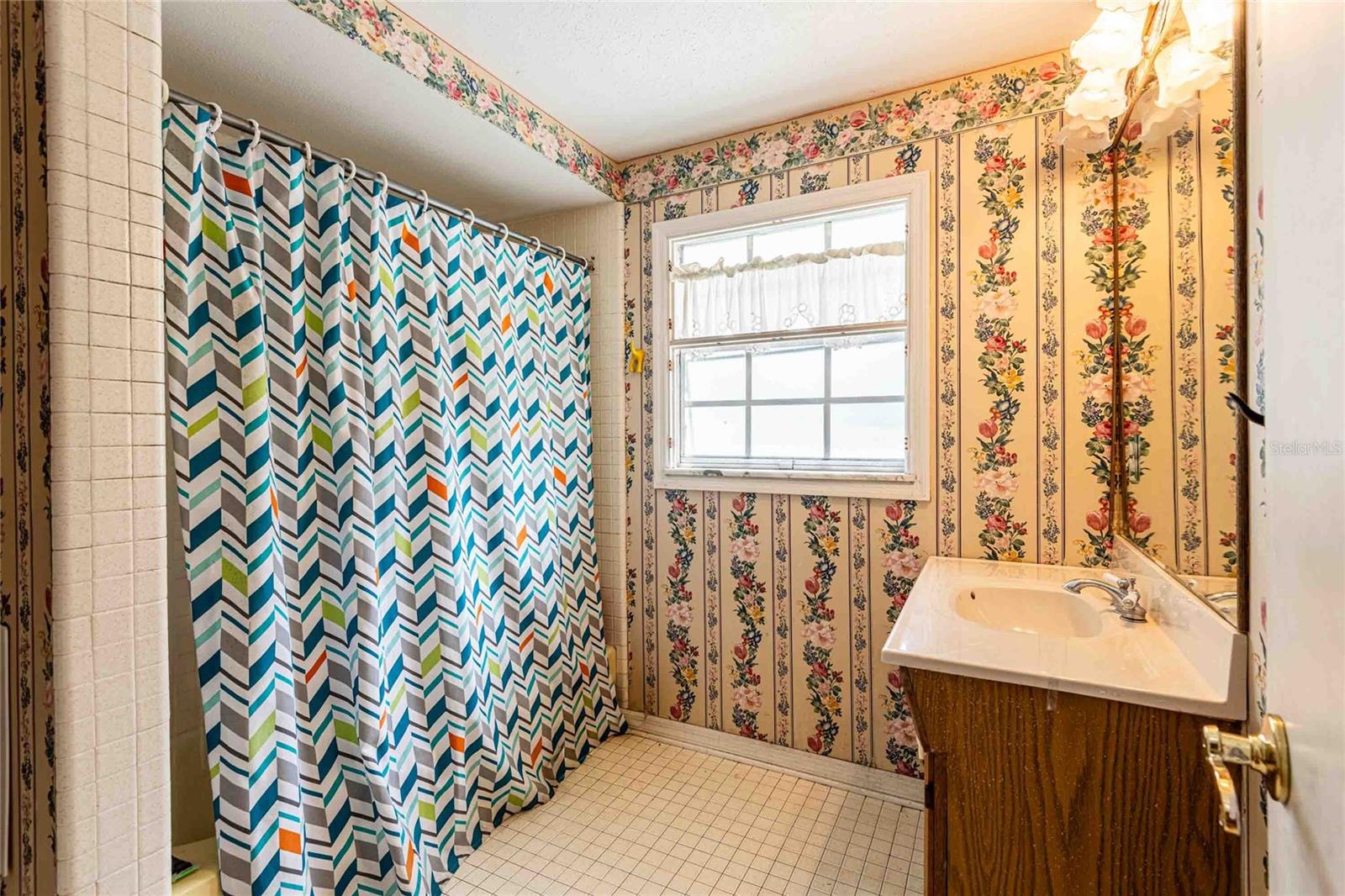 A L BACKS SUB - Residential