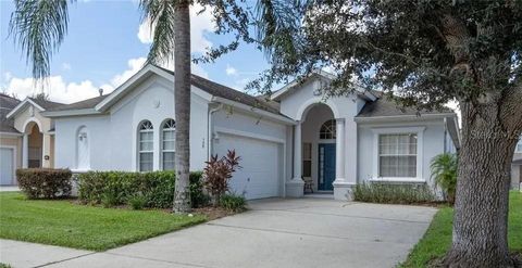 135 MINNIEHAHA CIRCLE HAINES CITY FL 33844