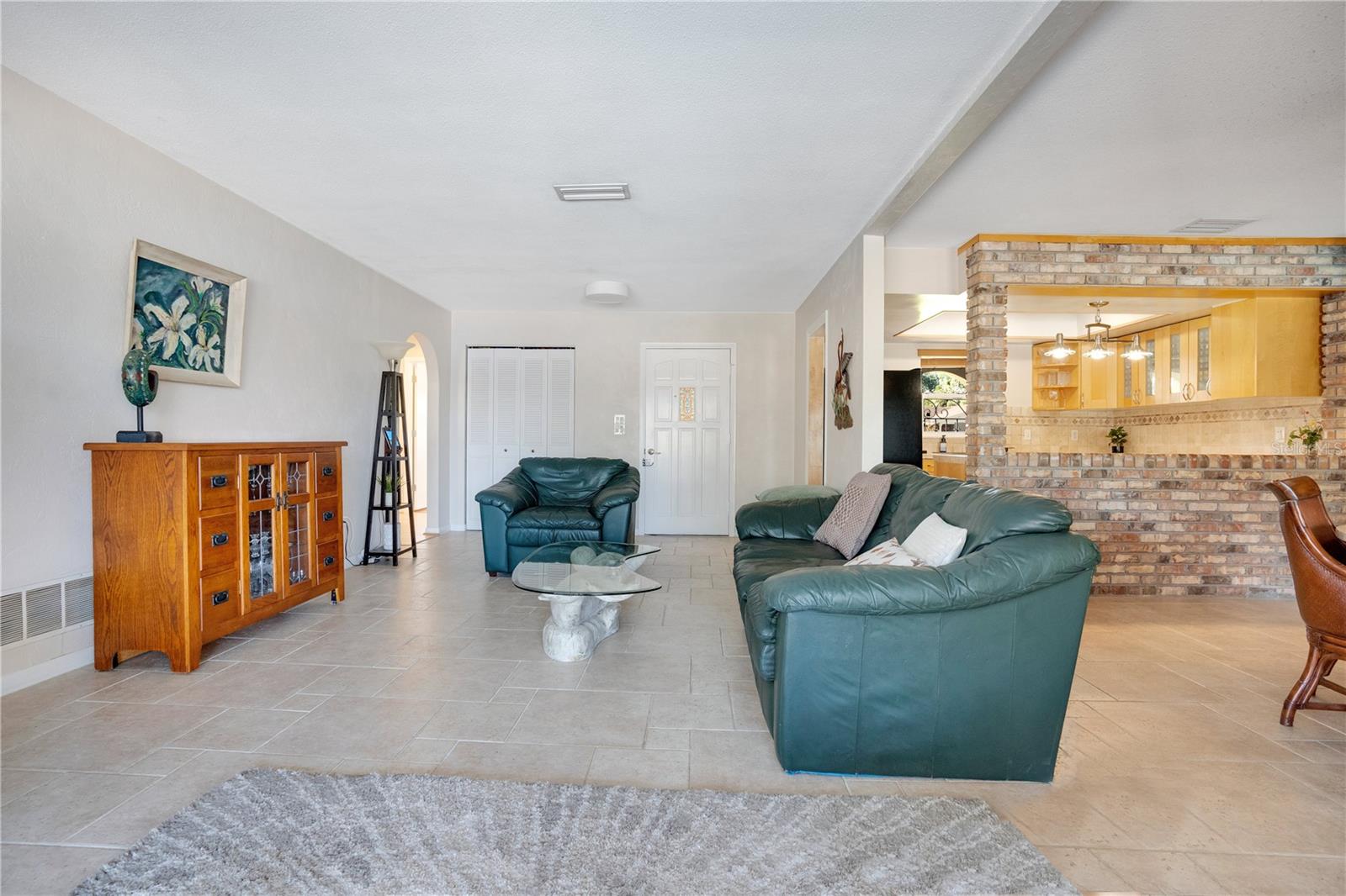 1155 E FOWLER DRIVE