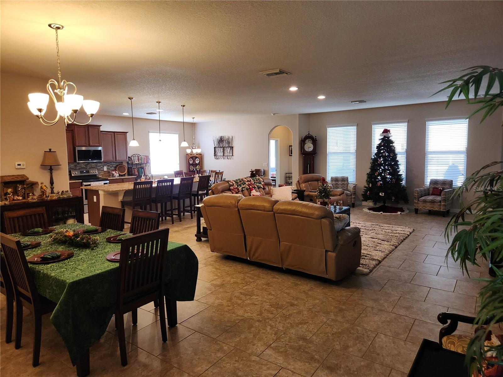 1941 WIND MEADOWS DRIVE