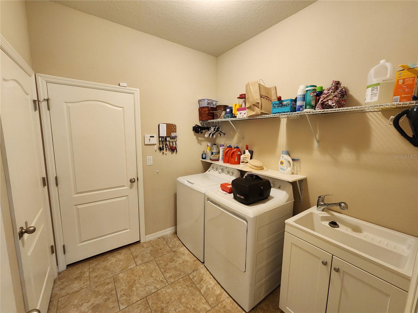 WIND MEADOWS - Residential