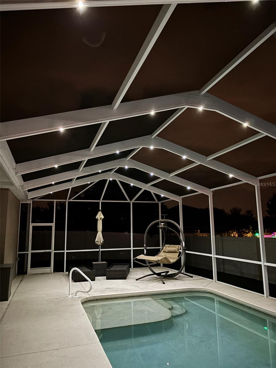 WIND MEADOWS - Residential