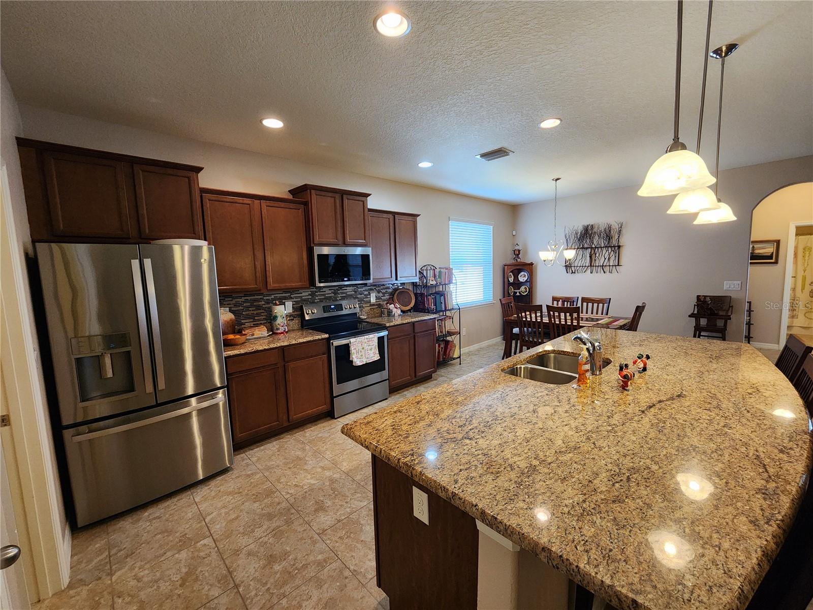 WIND MEADOWS - Residential