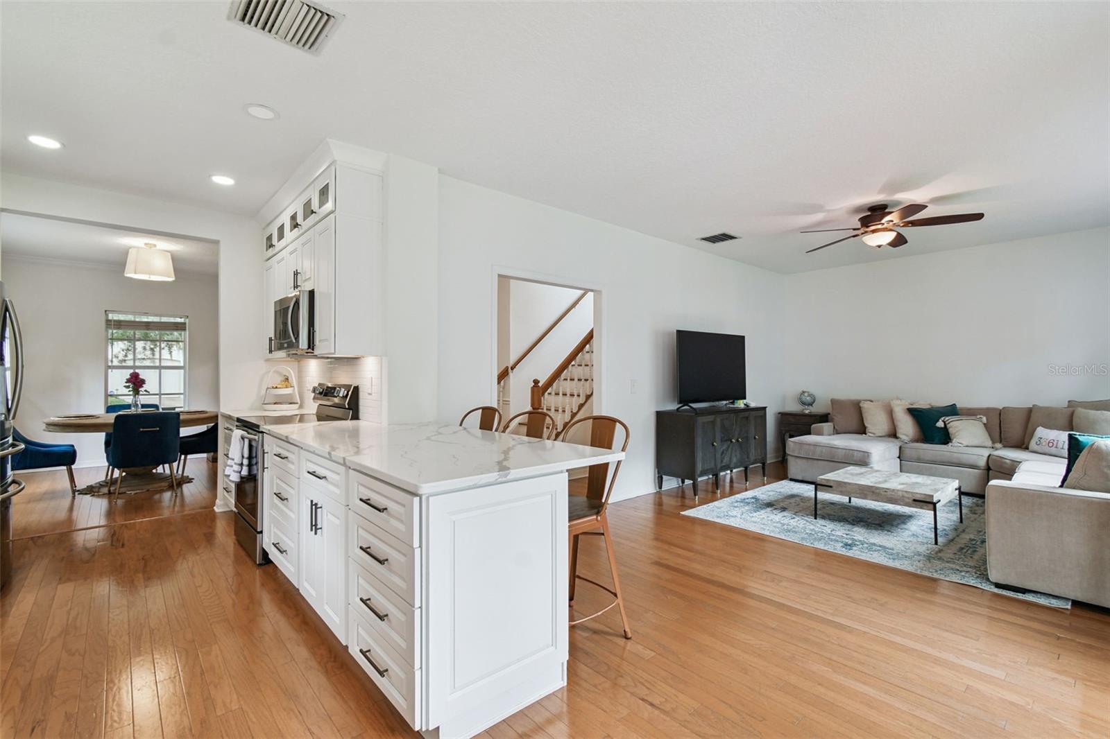 OAKELLARS - Residential
