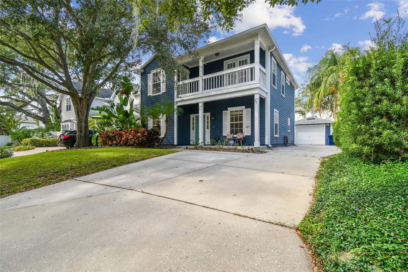 OAKELLARS - Residential