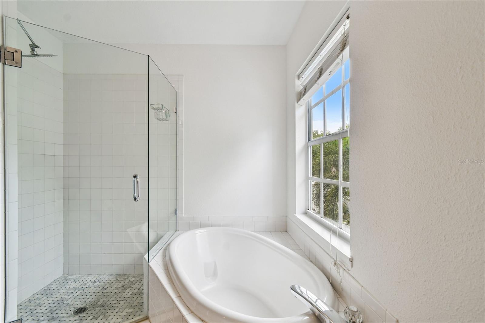 OAKELLARS - Residential