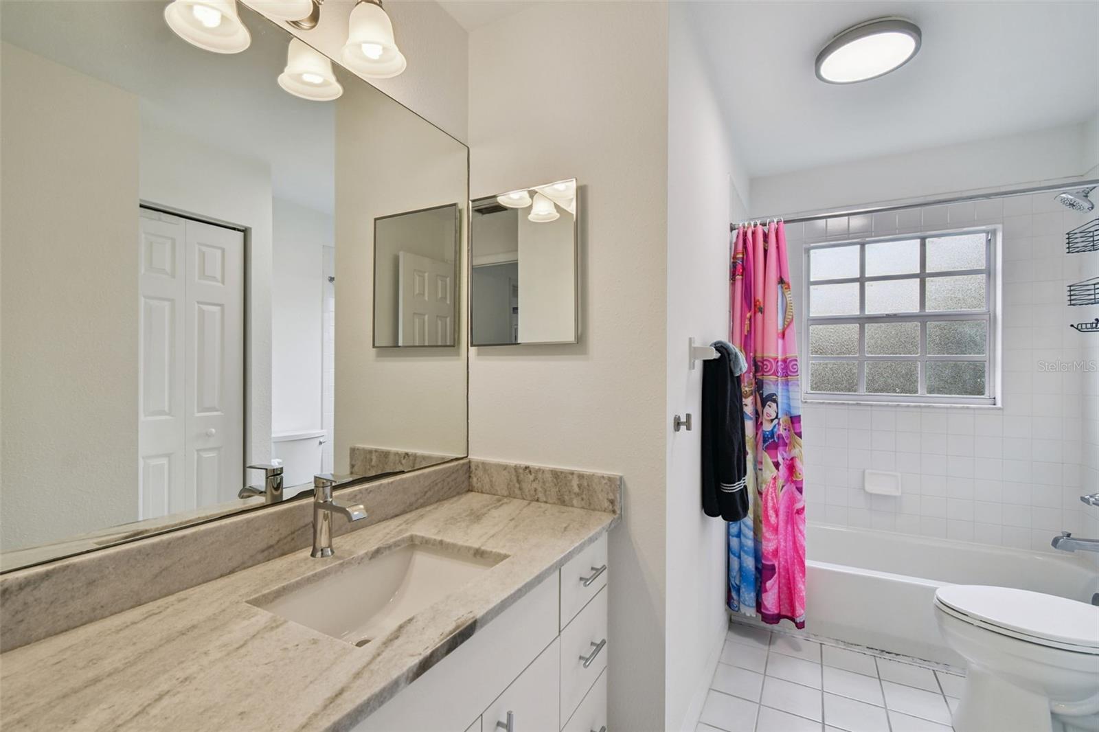 OAKELLARS - Residential