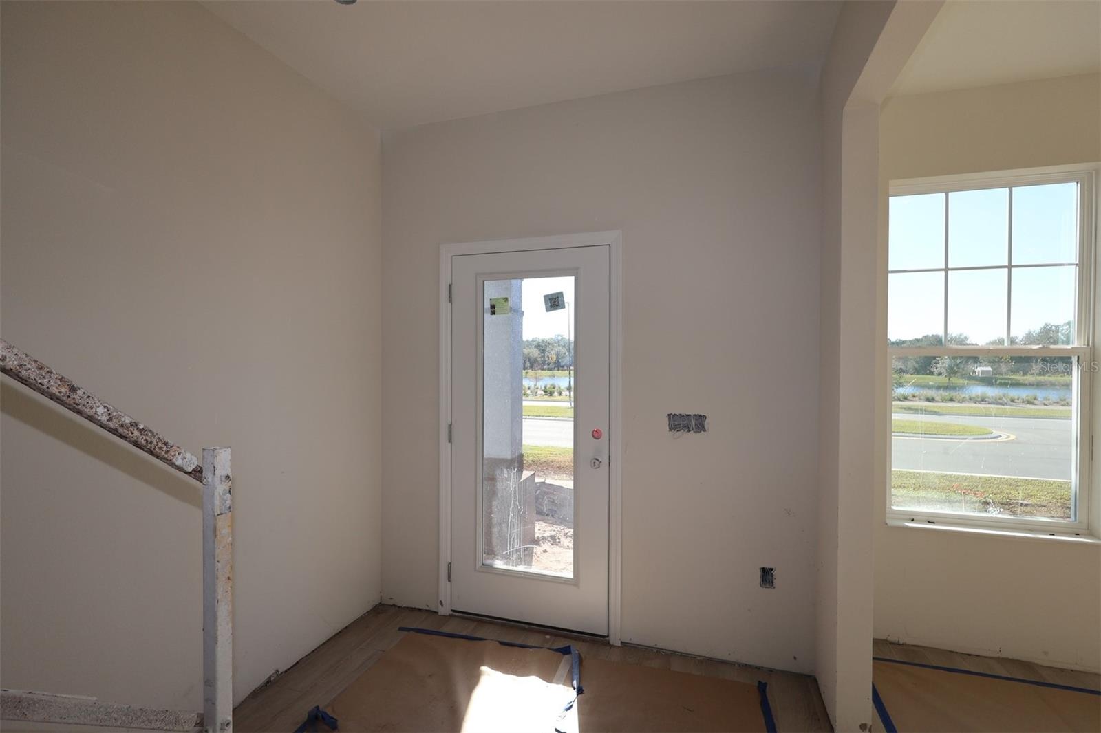 CENTER LAKE ON THE PARK - Residential