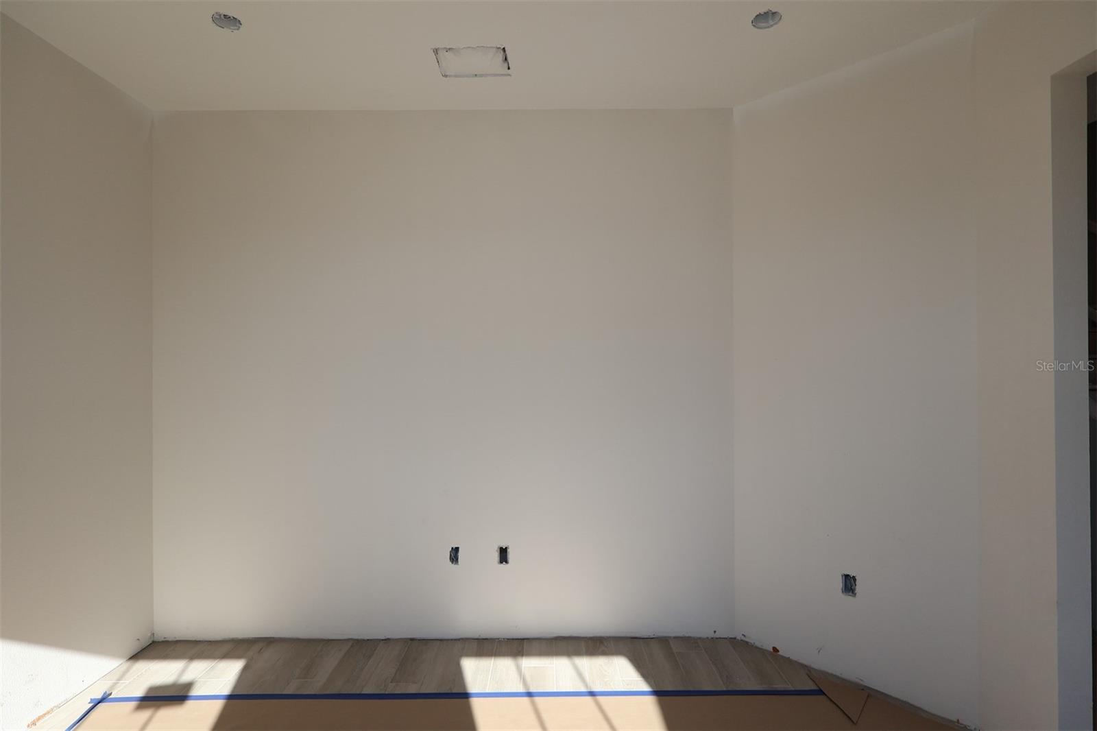 CENTER LAKE ON THE PARK - Residential