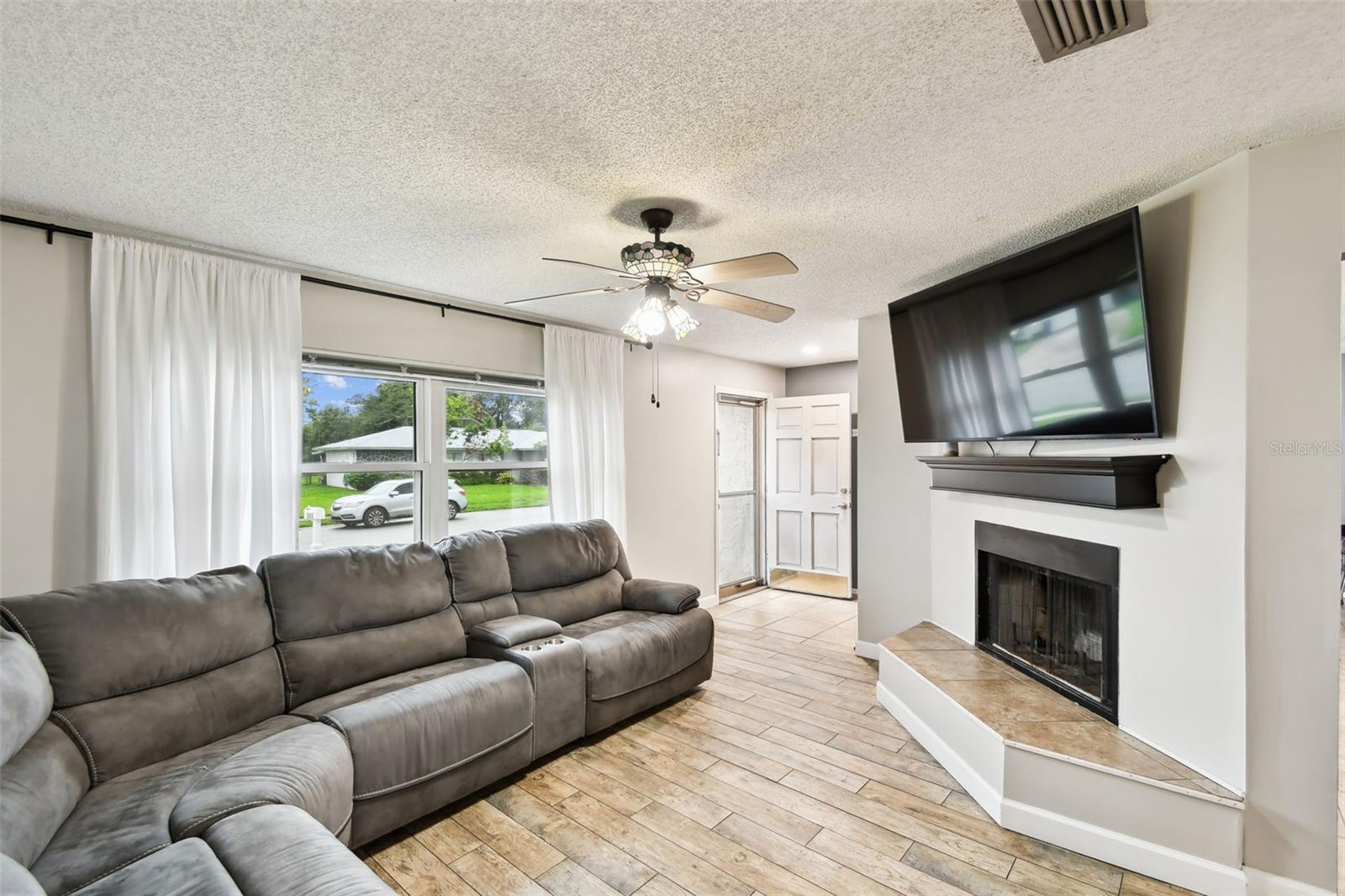 515 DEW DROP COVE